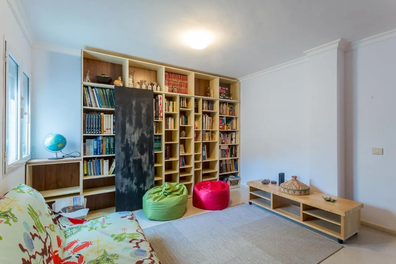 Comfortable Apartment In Salinetas Beach.